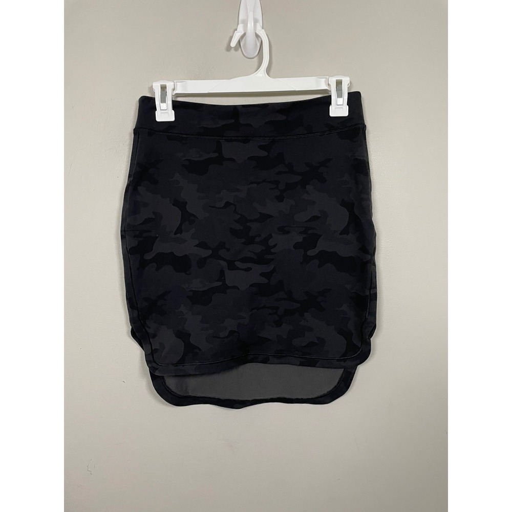 Lululemon City Skirt in Black Savasana Camo Athleisure Casual Comfort